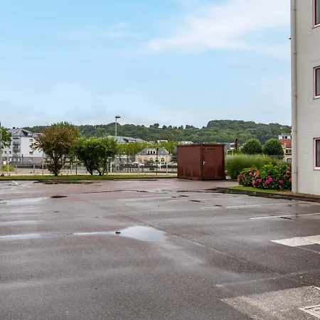 Le Havre 2 فندق هارفلور